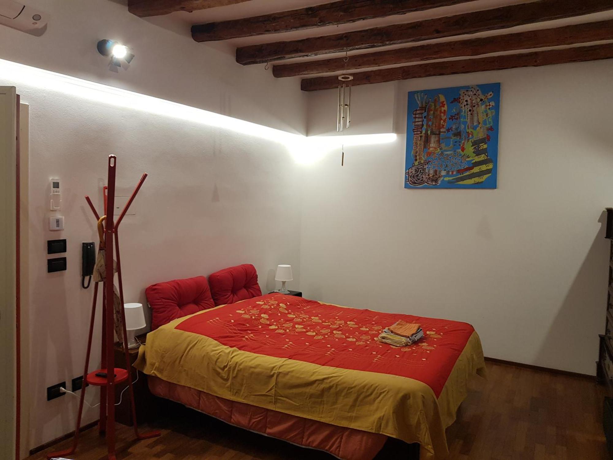 Monolocale Sui Tetti Di Bologna - Via Indipendenza Apartment Ngoại thất bức ảnh