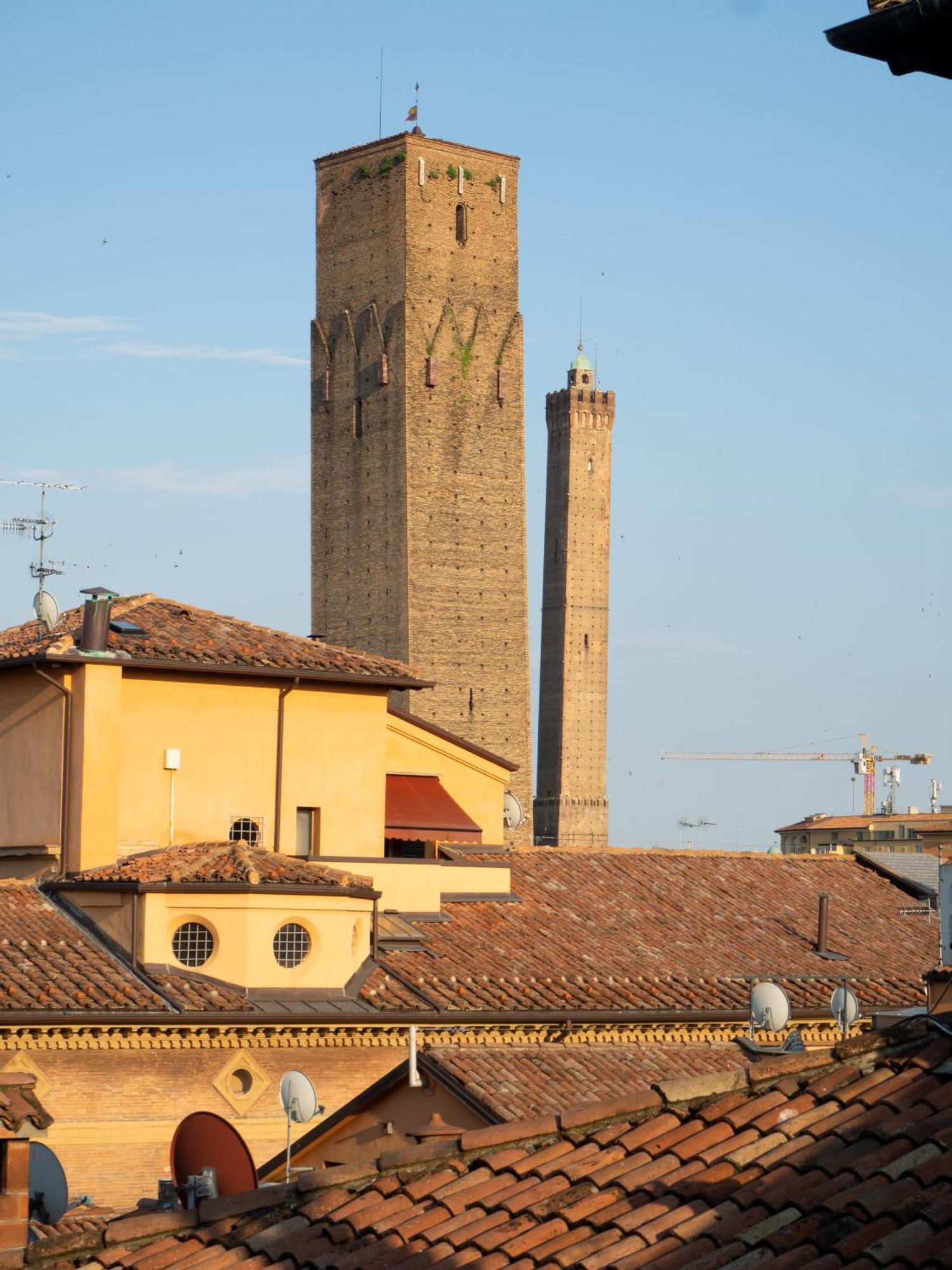 Monolocale Sui Tetti Di Bologna - Via Indipendenza Apartment Ngoại thất bức ảnh