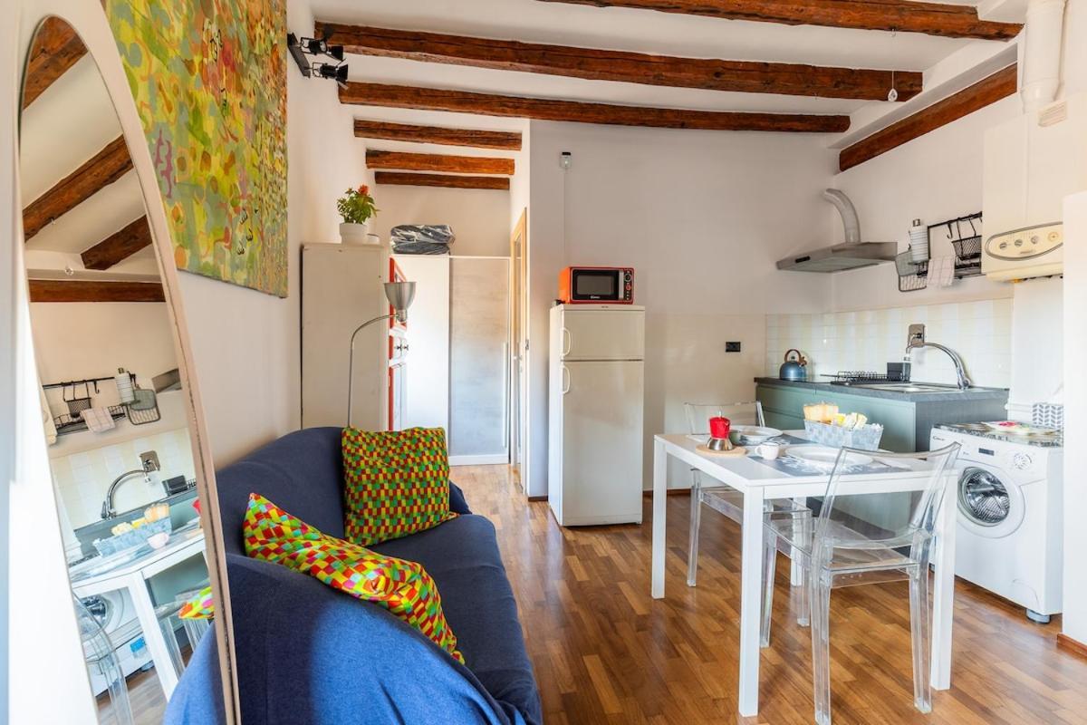 Monolocale Sui Tetti Di Bologna - Via Indipendenza Apartment Ngoại thất bức ảnh