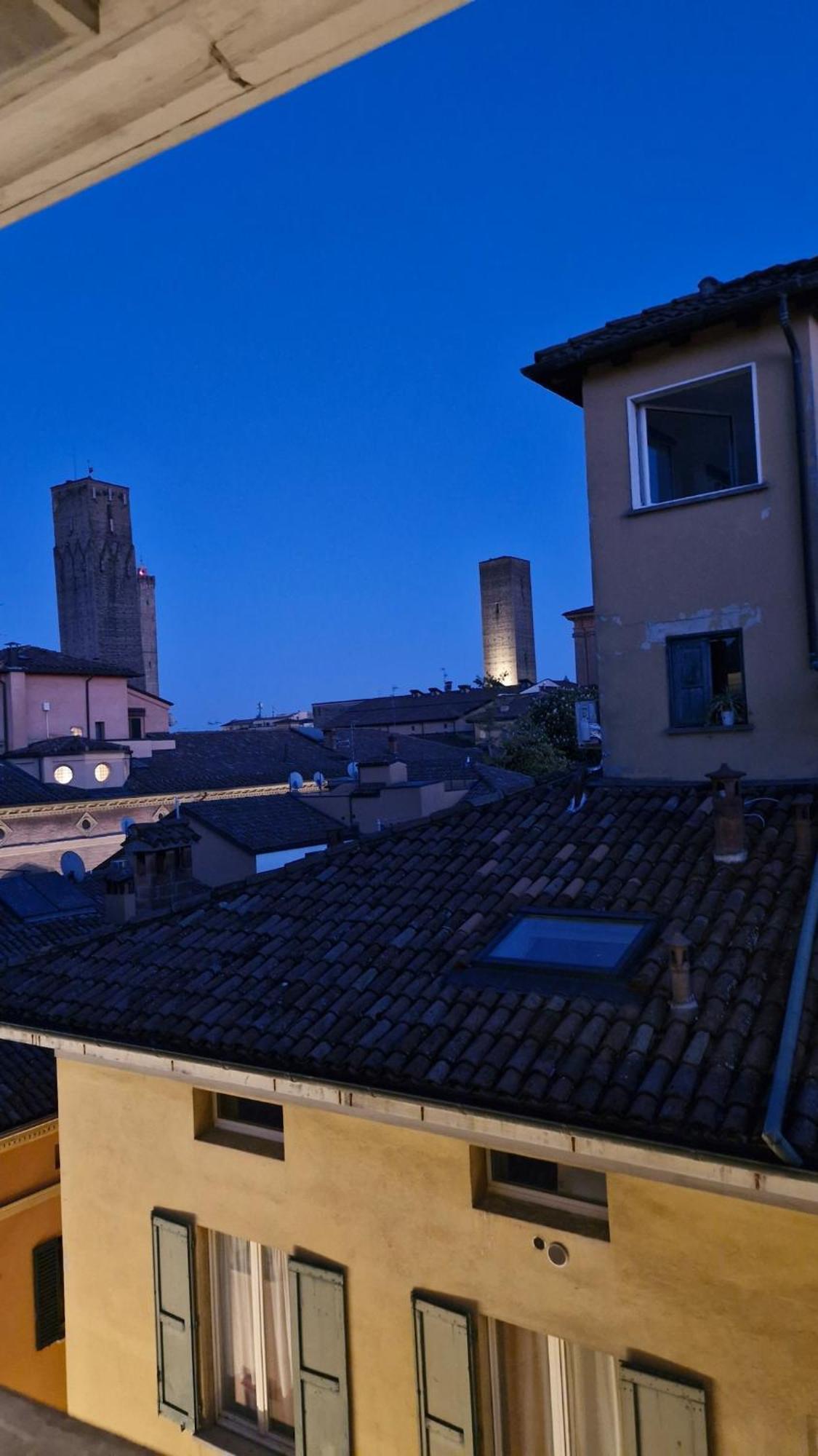 Monolocale Sui Tetti Di Bologna - Via Indipendenza Apartment Ngoại thất bức ảnh