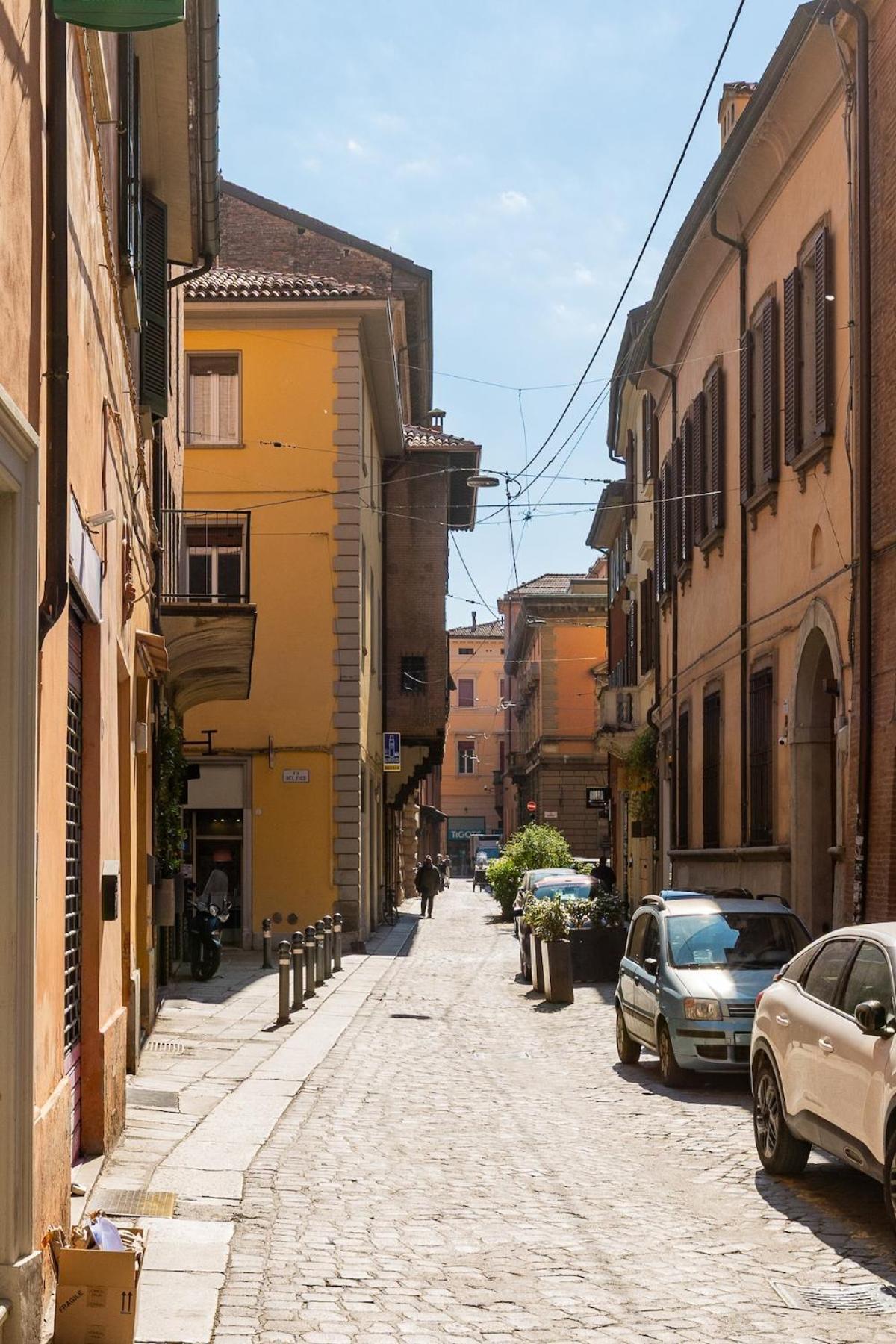 Monolocale Sui Tetti Di Bologna - Via Indipendenza Apartment Ngoại thất bức ảnh