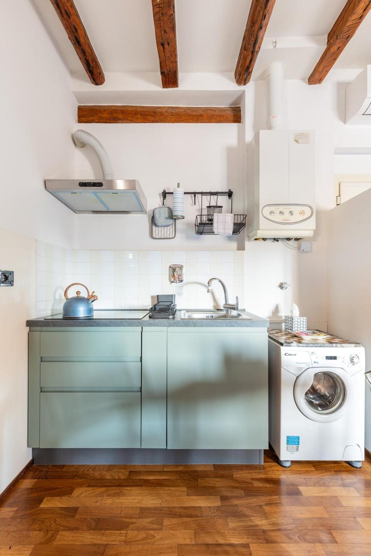 Monolocale Sui Tetti Di Bologna - Via Indipendenza Apartment Ngoại thất bức ảnh
