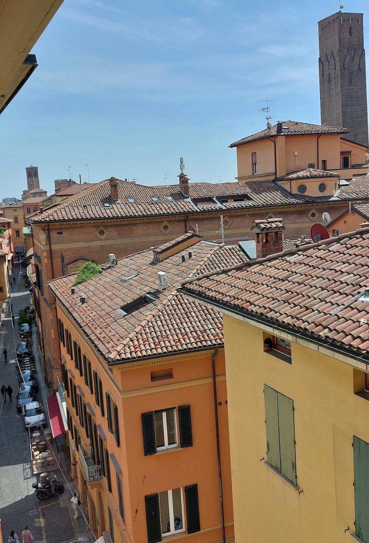 Monolocale Sui Tetti Di Bologna - Via Indipendenza Apartment Ngoại thất bức ảnh